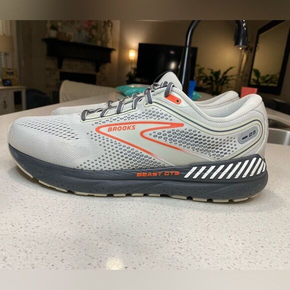 Brooks Beast GTS 23 Men’s 11.5 D Gray Orange Excellent Used Condition - Picture 15 of 15